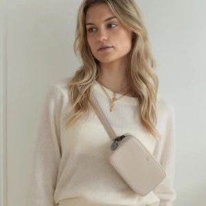 BNWT - ela x The Jilly Box - Micro Belt Bag – Dove Pebble - size S/M